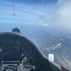 Flugwegposition um 12:31:27: Aufgenommen in der Nähe von Gemeinde Breitenstein, Österreich in 2785 Meter